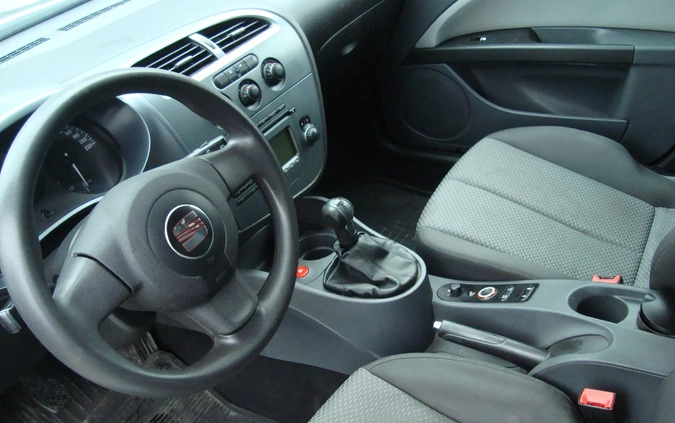 Seat Leon cena 13900 przebieg: 220000, rok produkcji 2006 z Łomianki małe 56